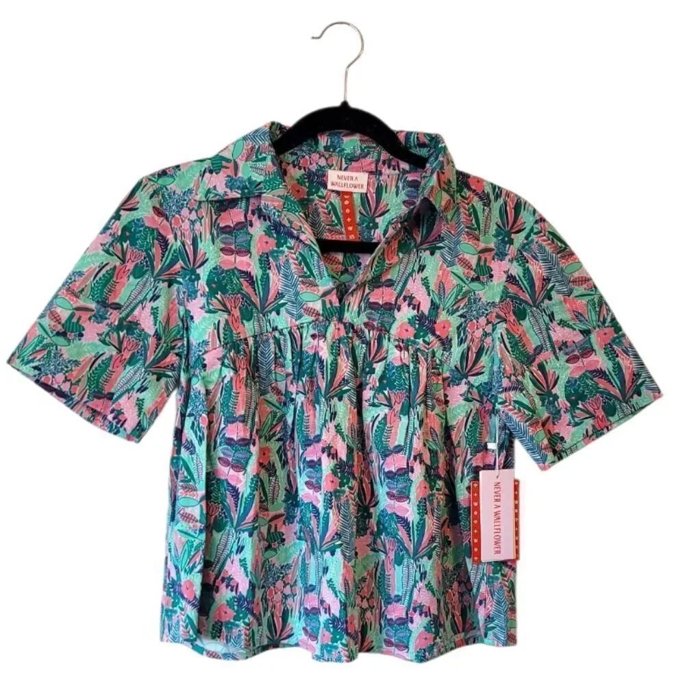 Never A Wallflower Women's April Babydoll Top In April Flowers Print Size XS NWT